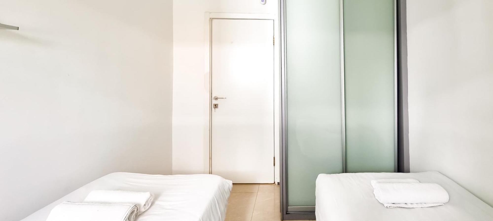 Bnb Israel Apartments - Harav Kook Lilas เทลอาวีฟ ภายนอก รูปภาพ